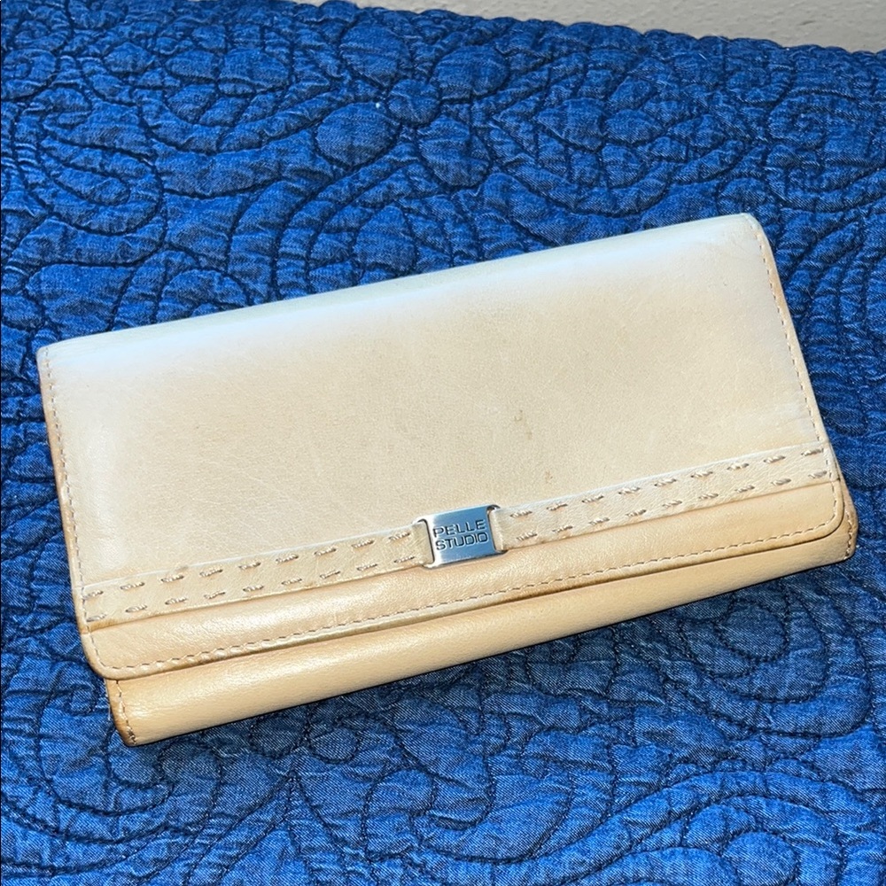Pelle Studio Tan Wallet with Silver Detail